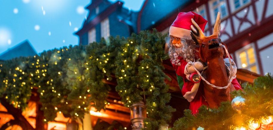 Nostalgic Christmas Markets in Holland & Germany