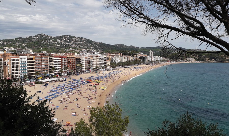 Good Companions - Costa Brava by Air